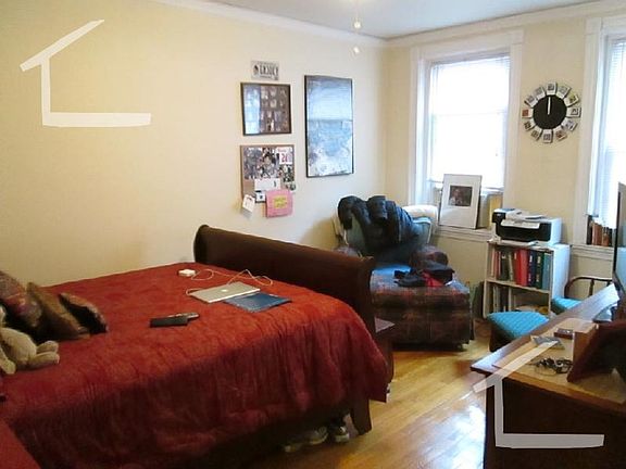 3rd image of 25 Walbridge St #B