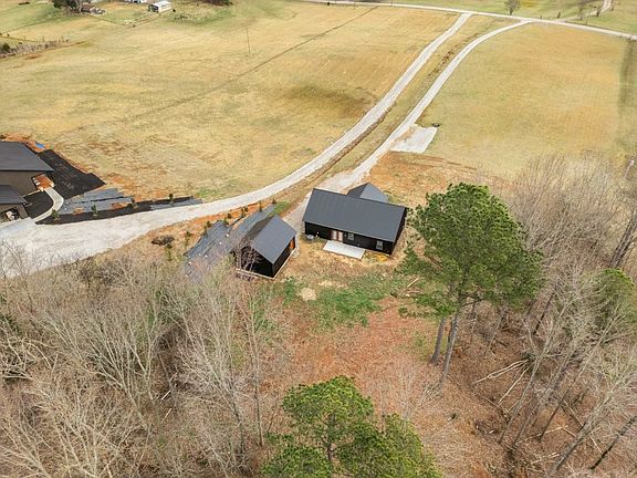 3rd image of 660 Laurelburg Rd