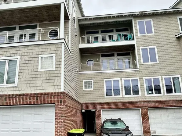 104 S 3rd Street #H2, Morehead City, NC 28557