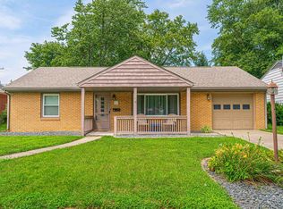 137 Portland Pl, Lincoln, IL 62656