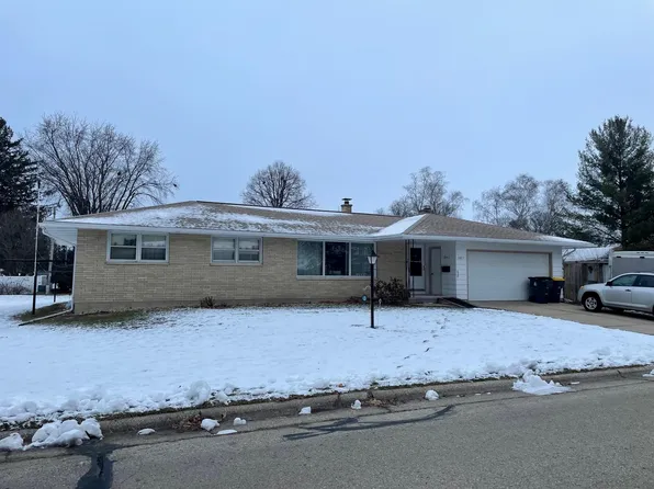 2815 16th St, Monroe, WI 53566
