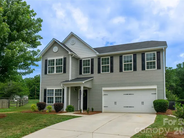 304 Boysenberry Dr, China Grove, NC 28023