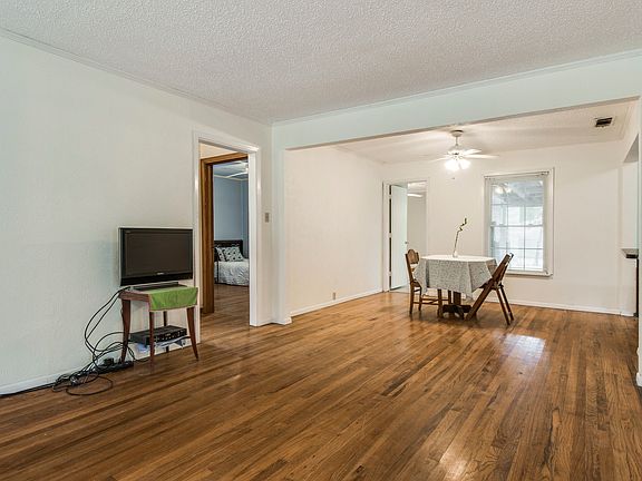 3rd image of 1102 Ryan Ave