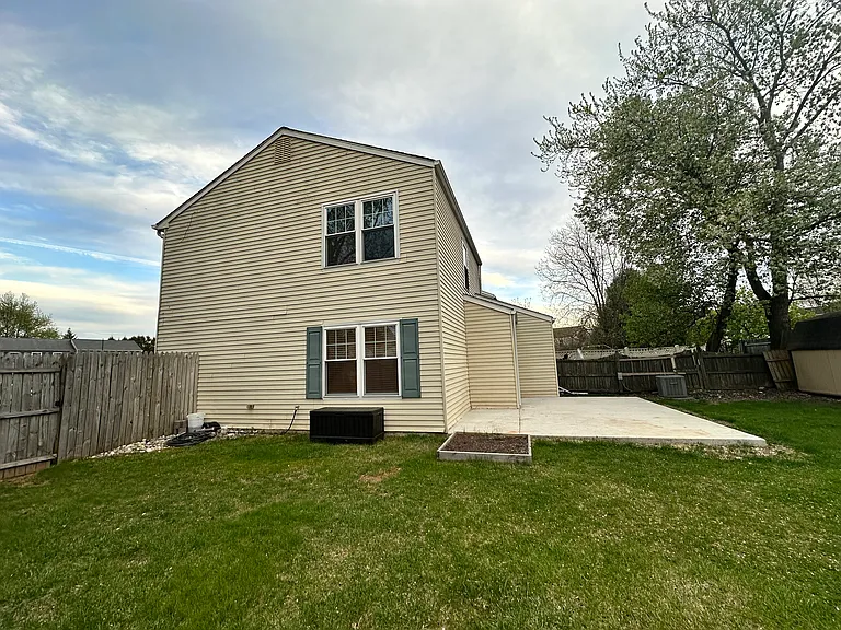 2 Churchill Cir — Photo 22