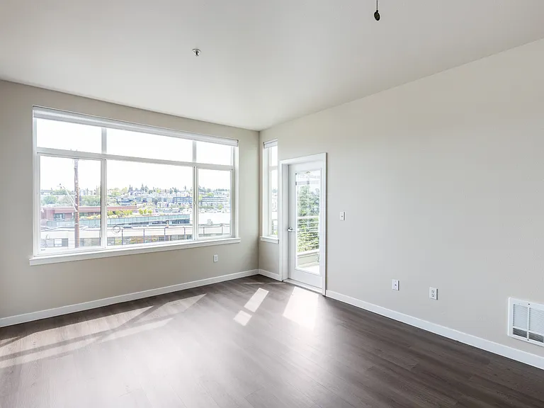 Pacific Pointe — Photo 26