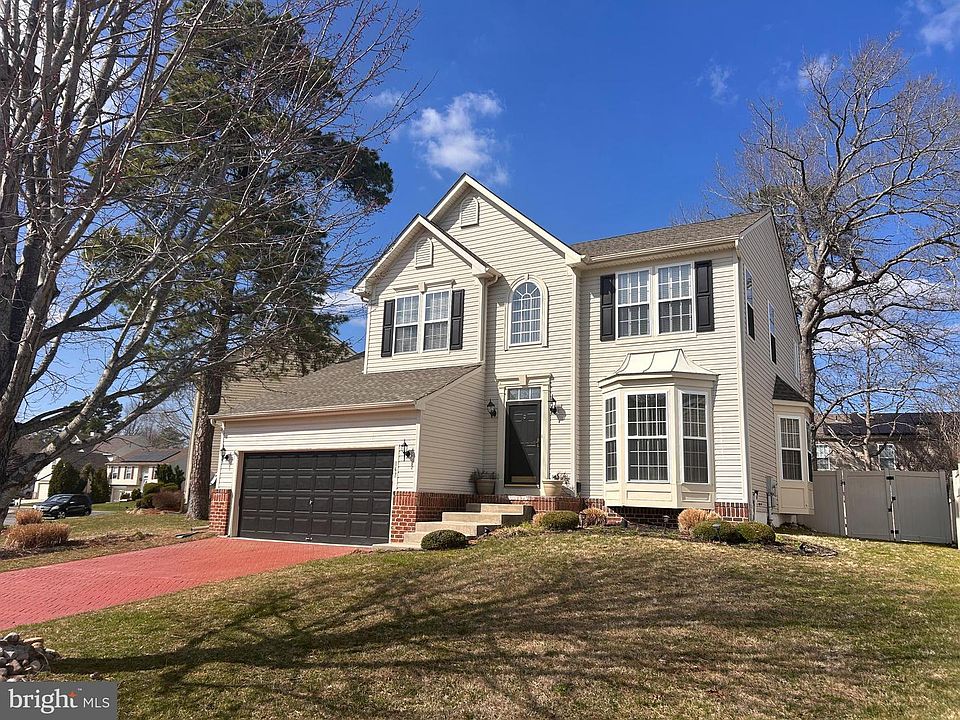 1st image of 147 Rainbow Dr