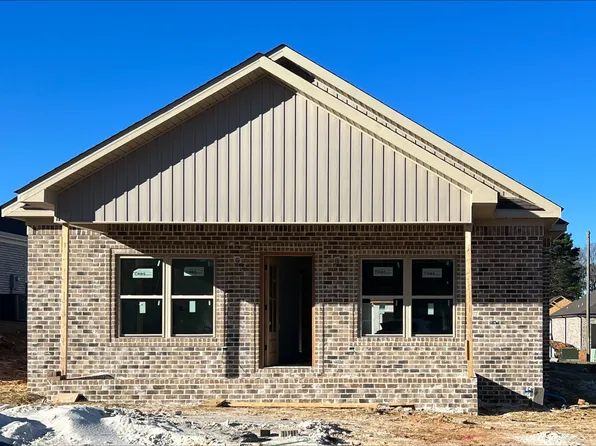 122 Silver Leaf Ln, Florence, AL 35633