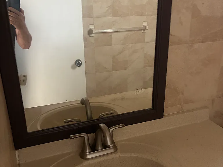 BATHROOM SINK
