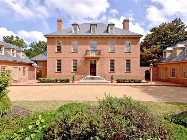 405 S England St, Williamsburg, VA 23185