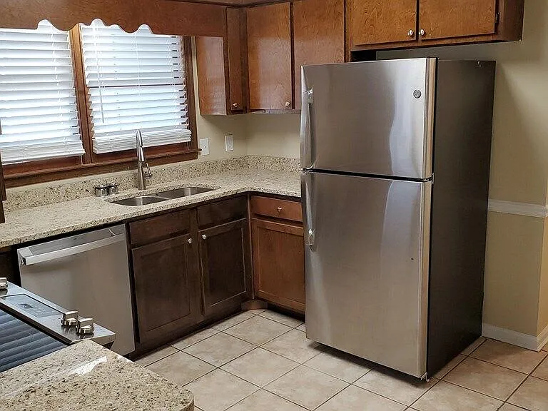 104 Mockingbird Dr — Photo 3