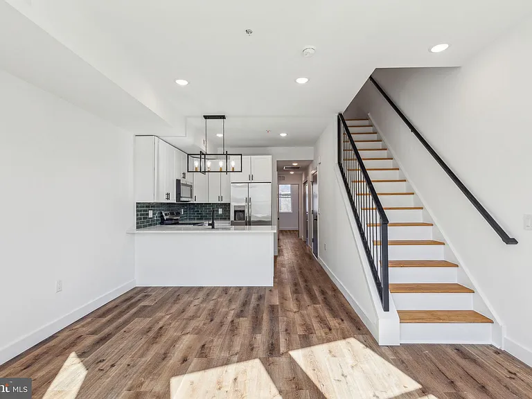 415 W York St #2 — Photo 6