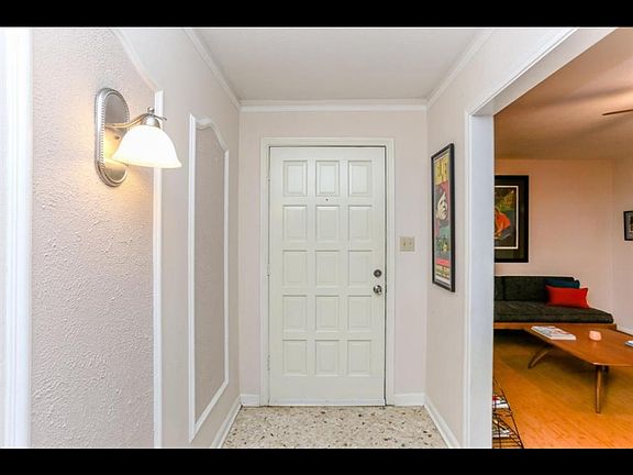3rd image of 6315 Lugary Dr