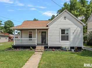 603 Carroll St, Pawnee, IL 62558