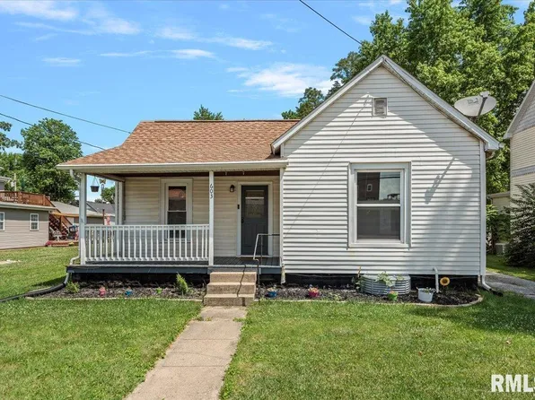 603 Carroll St, Pawnee, IL 62558