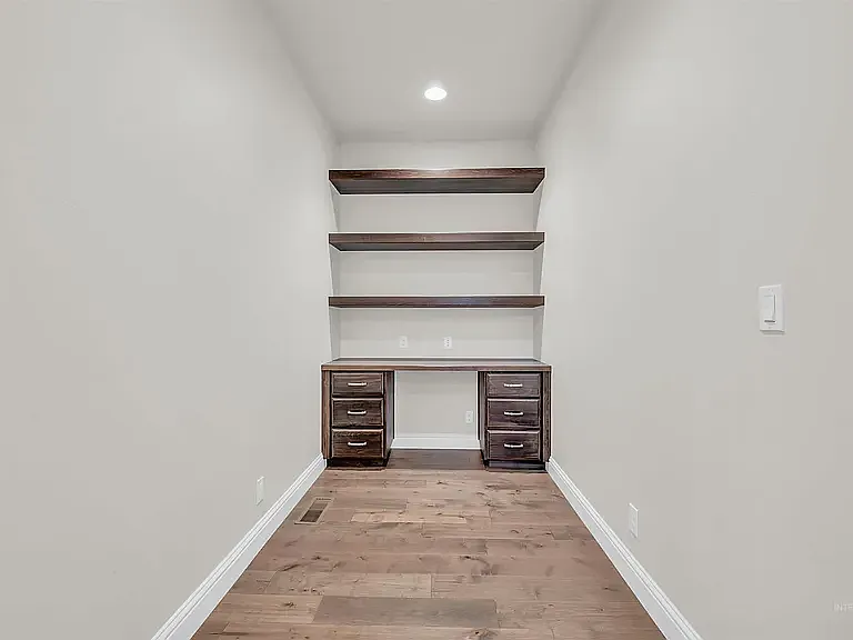 3258 S Arctic Fox Ave — Photo 7
