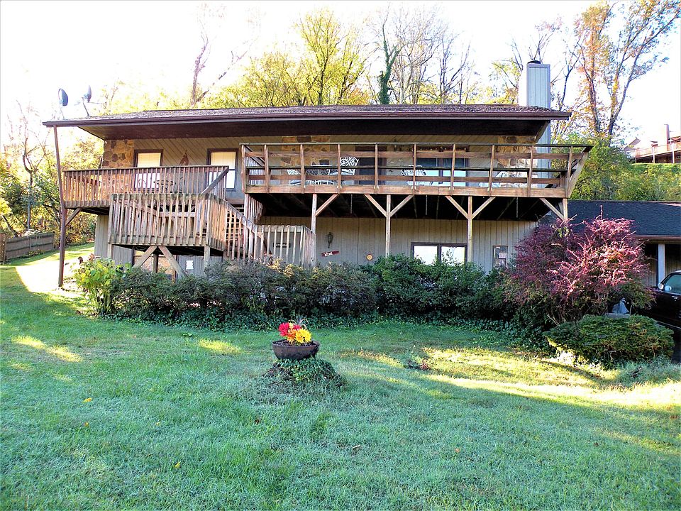1st image of 232 River Edge Dr