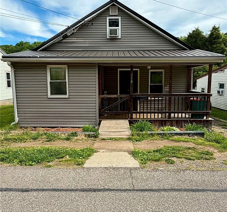 1st image of 314 3rd Ave