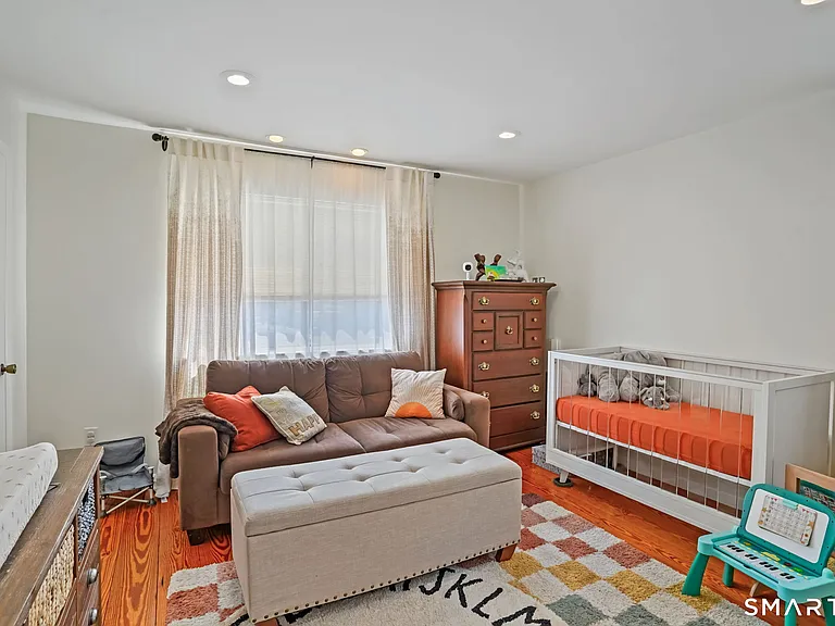 130 Myrtle Ave #A — Photo 11