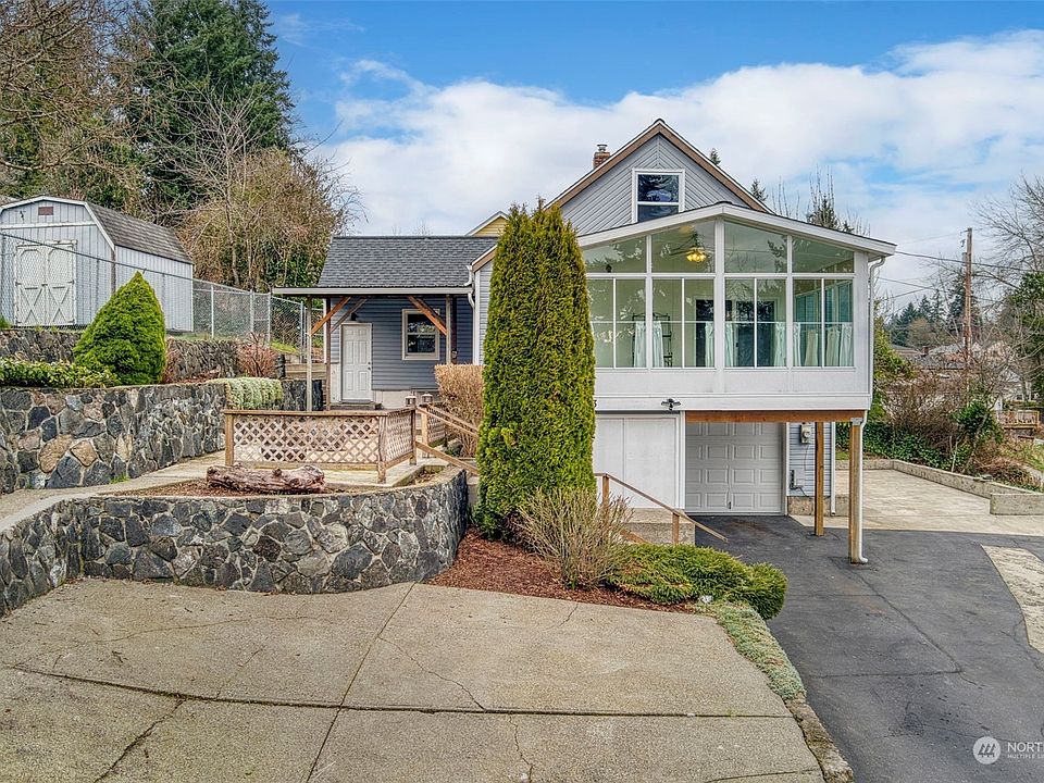 1st image of 1243 Evans Avenue W