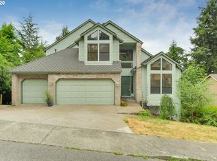 12922 SE Spring Mountain Ct, Happy Valley, OR 97086