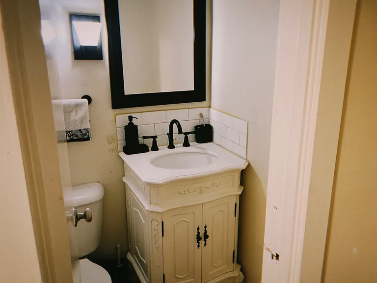 3304 Pelham Rd — Photo 9