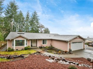 42 E Twanoh Heights Rd N, Belfair, WA 98528