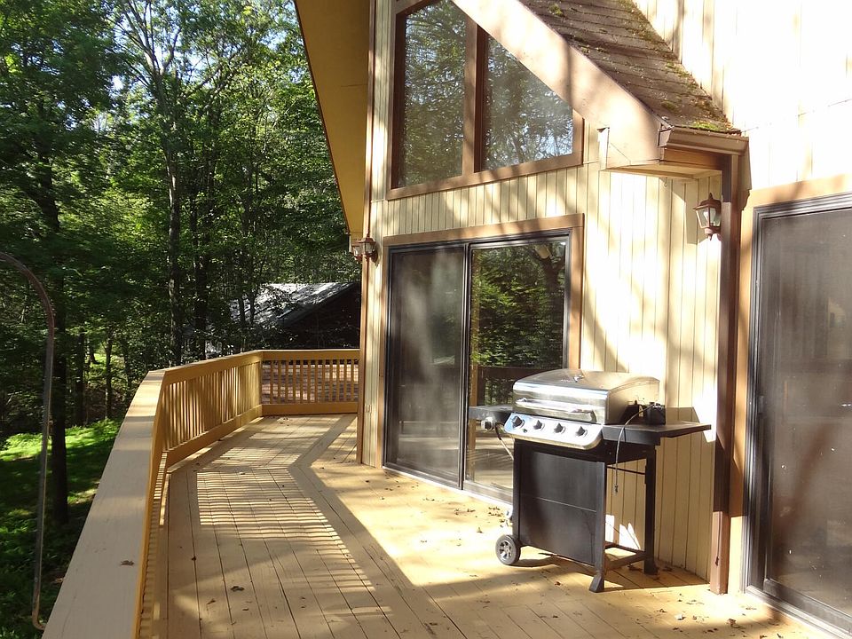 2nd image of 104 Briarwood Dr