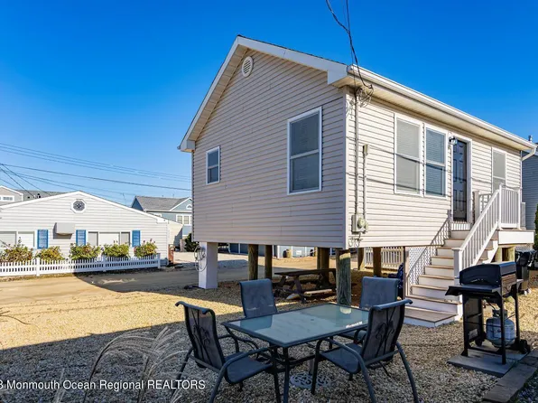 109 W Pompano Way, Lavallette, NJ 08735