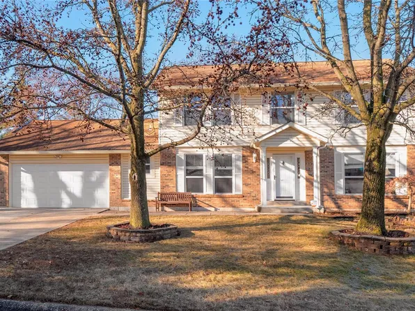 32 Franjoe Ct, Saint Charles, MO 63304