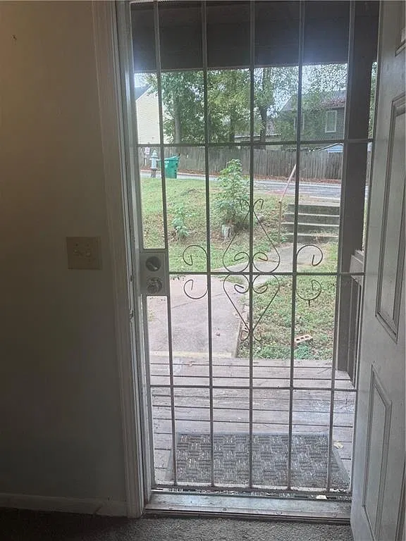 1 bed, 1.5 bath, $875 — Photo 2