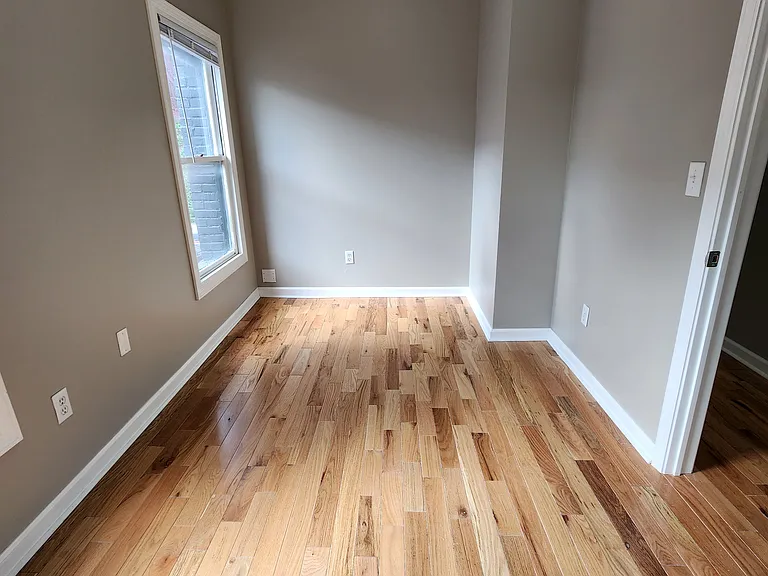 115 W 2nd Ave — Photo 14