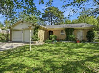 624 NW Barbara Ln, Burleson, TX 76028