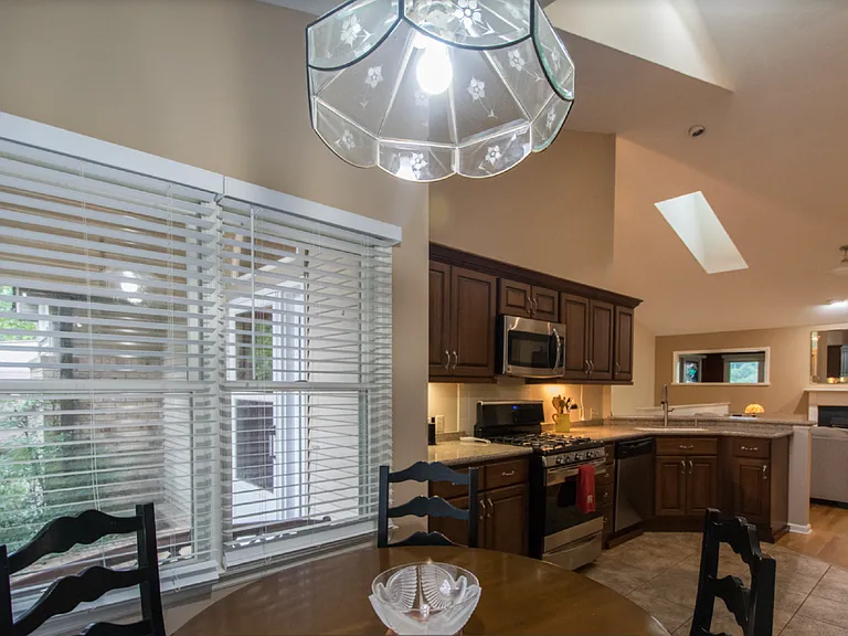 108 Jenny Lind Dr — Photo 7