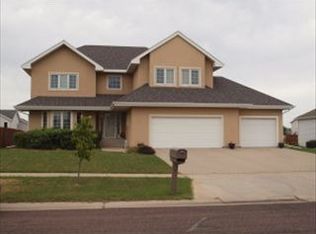 3421 45th Ave S, Fargo, ND 58104