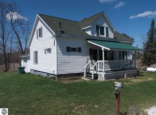 3318 Curtisville Rd, South Branch, MI 48761