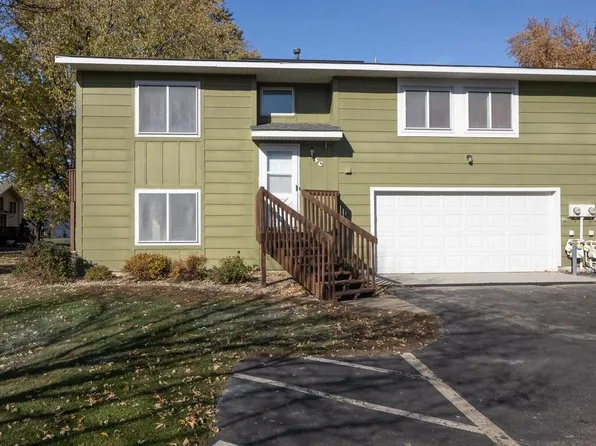 3 Golden Oak Dr, Circle Pines, MN 55014