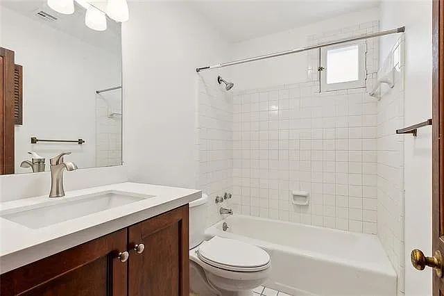 622 Dauphine St #UPPER — Photo 10