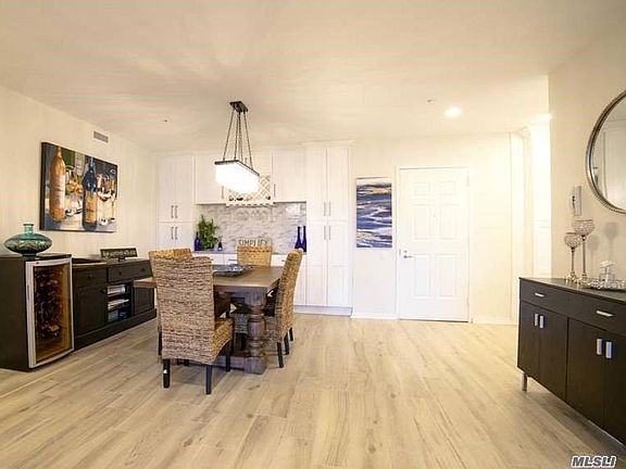 3rd image of 100 Harbor View Dr Unit 226