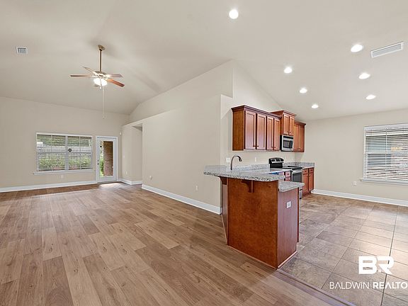 5th image of 273 Wyatt Ct