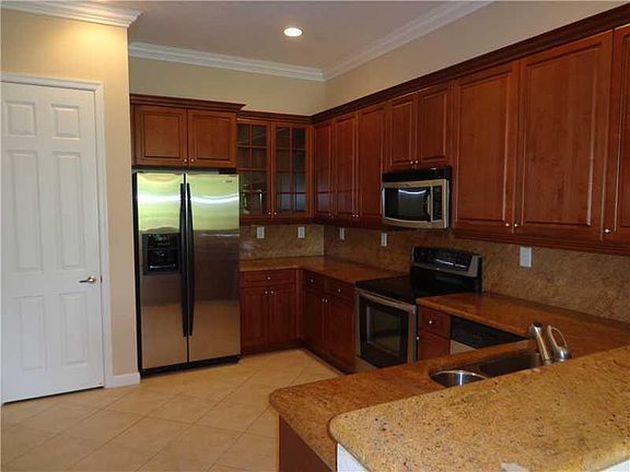 5th image of 5915 NW 117th Drive #5915