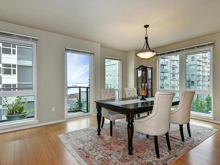 81 Clay St #621 — Photo 9