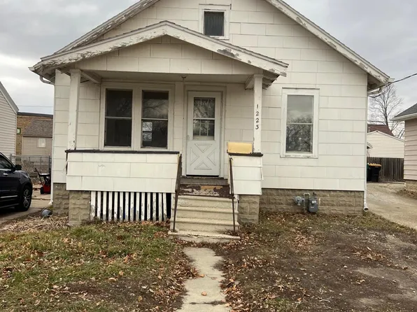 1223 4th St SE, Rochester, MN 55904