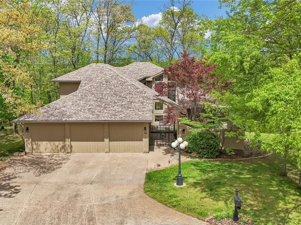 5353 Bailey Ave, Clinton, IL 61727