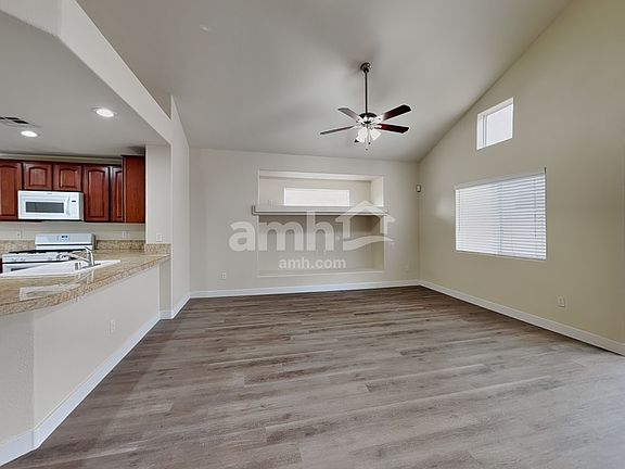 5th image of 3810 Shimmering Creek Ave