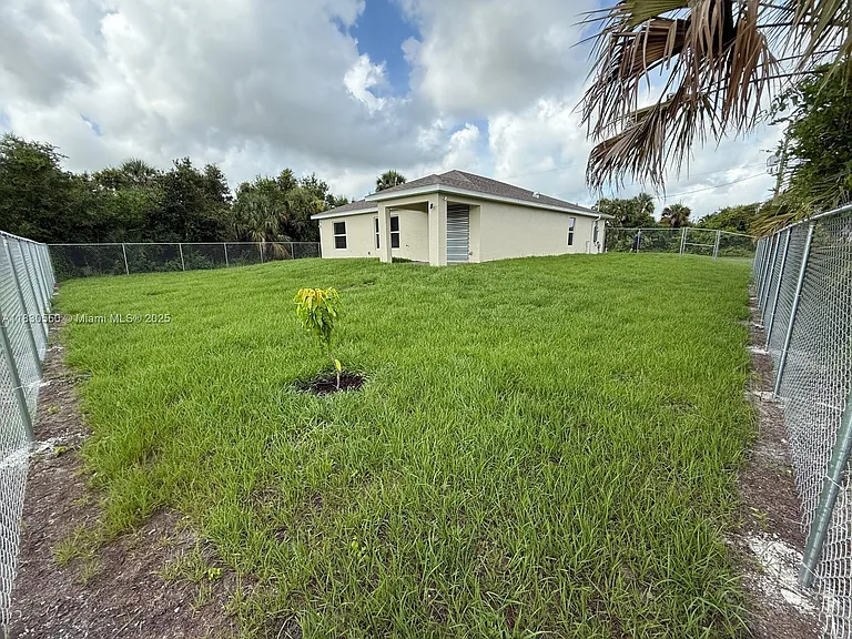3051 NW Beechwood Cir — Photo 22