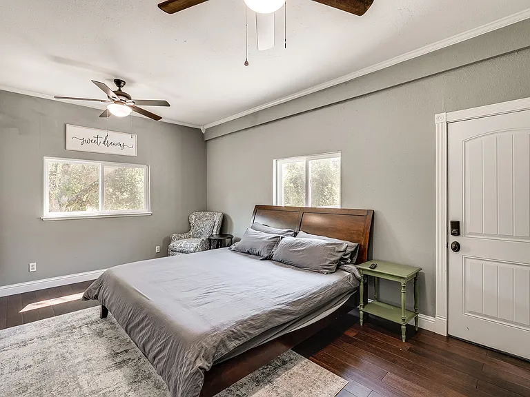 4640 Motto Ln — Photo 17