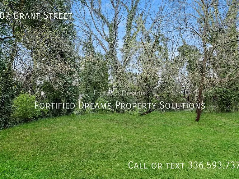 907 Grant St — Photo 15