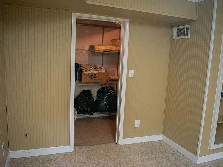 1028 Queensbury Run — Photo 17