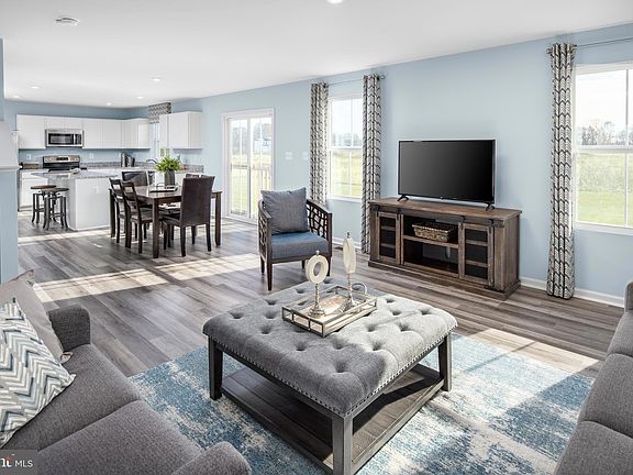 5th image of 144 Mariners Way