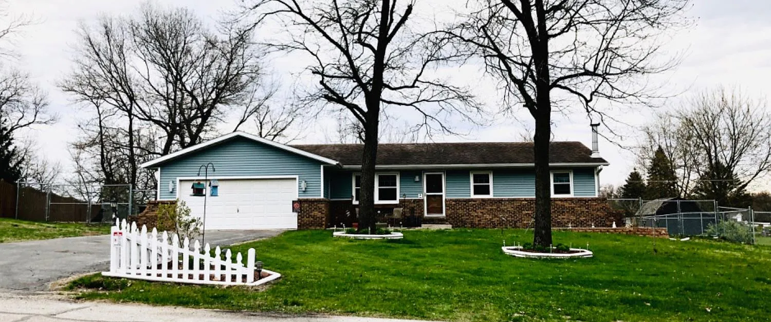 4695 E 1010 N photo 1